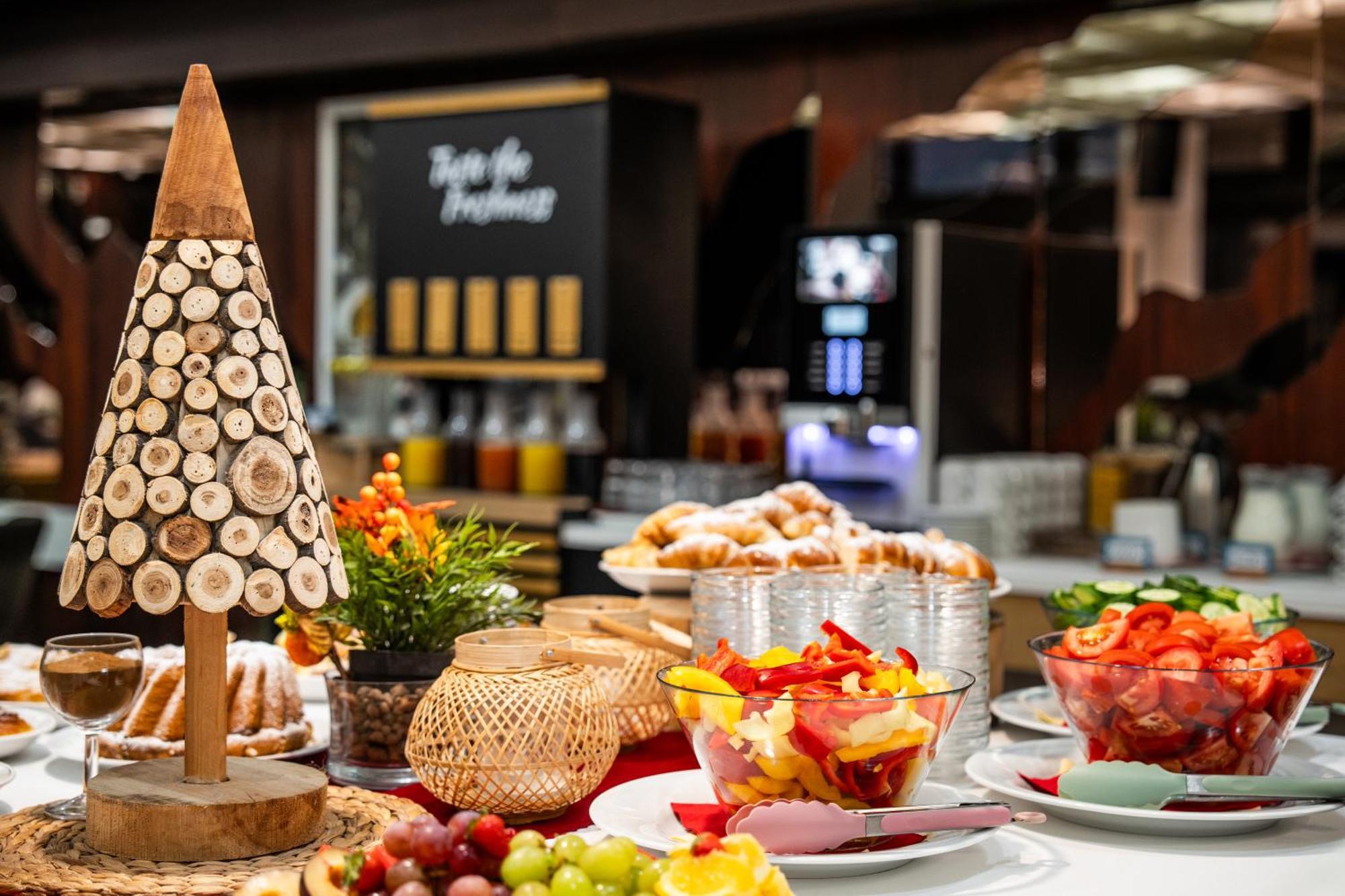Hotel Adamantino Luhačovice Εξωτερικό φωτογραφία